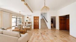 Simon Lane (D19), Terrace #638180501